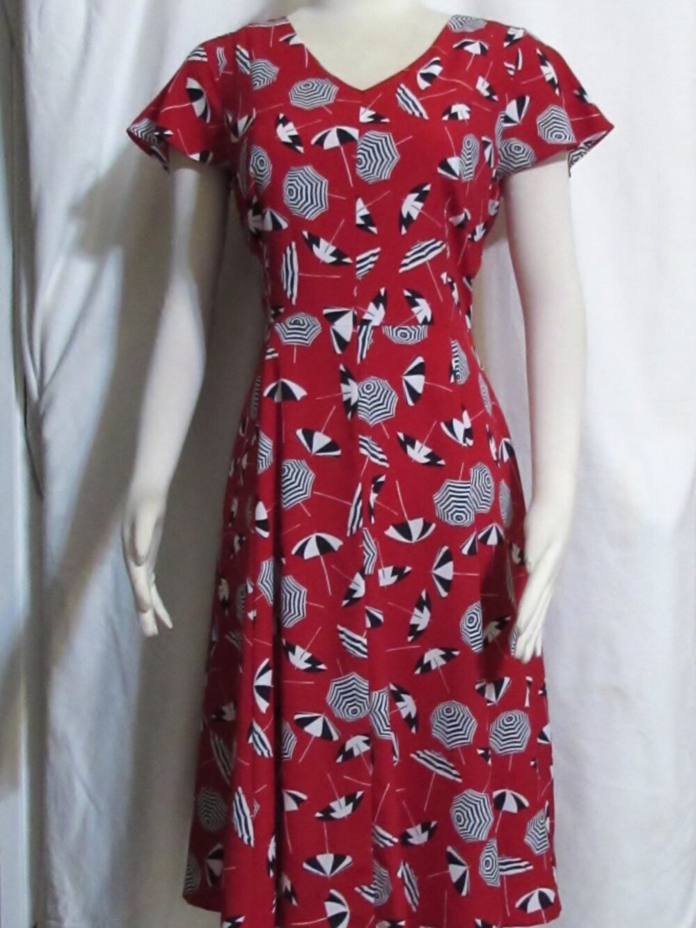 NEW Womens Ladies TALBOTS Red Umbrella Patterned A-line Lined Dress 6 Orig $139